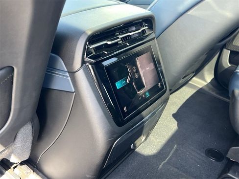 New 2025 Cadillac Escalade IQ Luxury 2 image 28