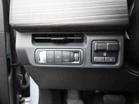 Used 2025 GMC Sierra EV Denali image 14