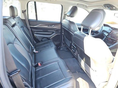 Used 2022 Jeep Grand Cherokee Limited 4xe image 16