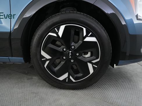 Used 2023 Kia Niro Wind FWD image 20