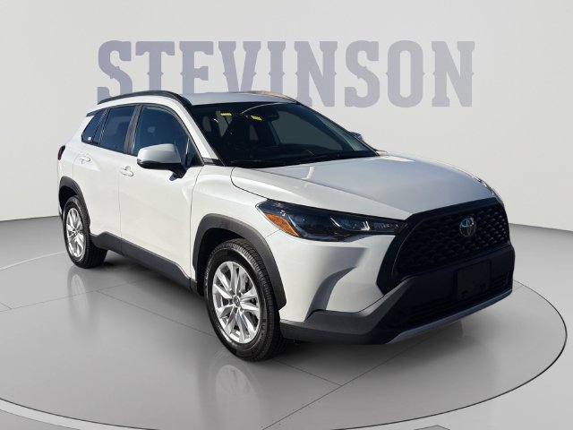 Used 2023 Toyota Corolla Cross LE AWD/4WD image 7