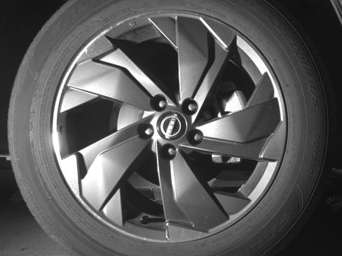 Used 2025 Nissan Rogue SV FWD image 13