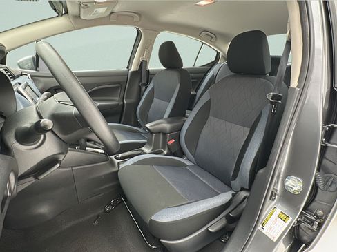 Used 2025 Nissan Versa SV FWD image 13