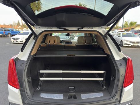 Used 2017 Cadillac XT5 Platinum image 22