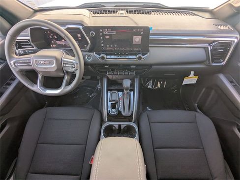 New 2026 GMC Canyon Elevation w/ Convenience Package image 17