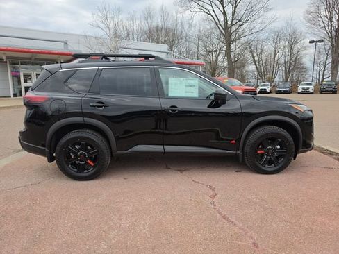 New 2026 Nissan Rogue SV AWD/4WD image 3