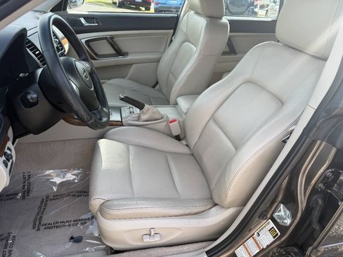 Used 2008 Subaru Outback 2.5i Limited L.L. Bean AWD/4WD image 21