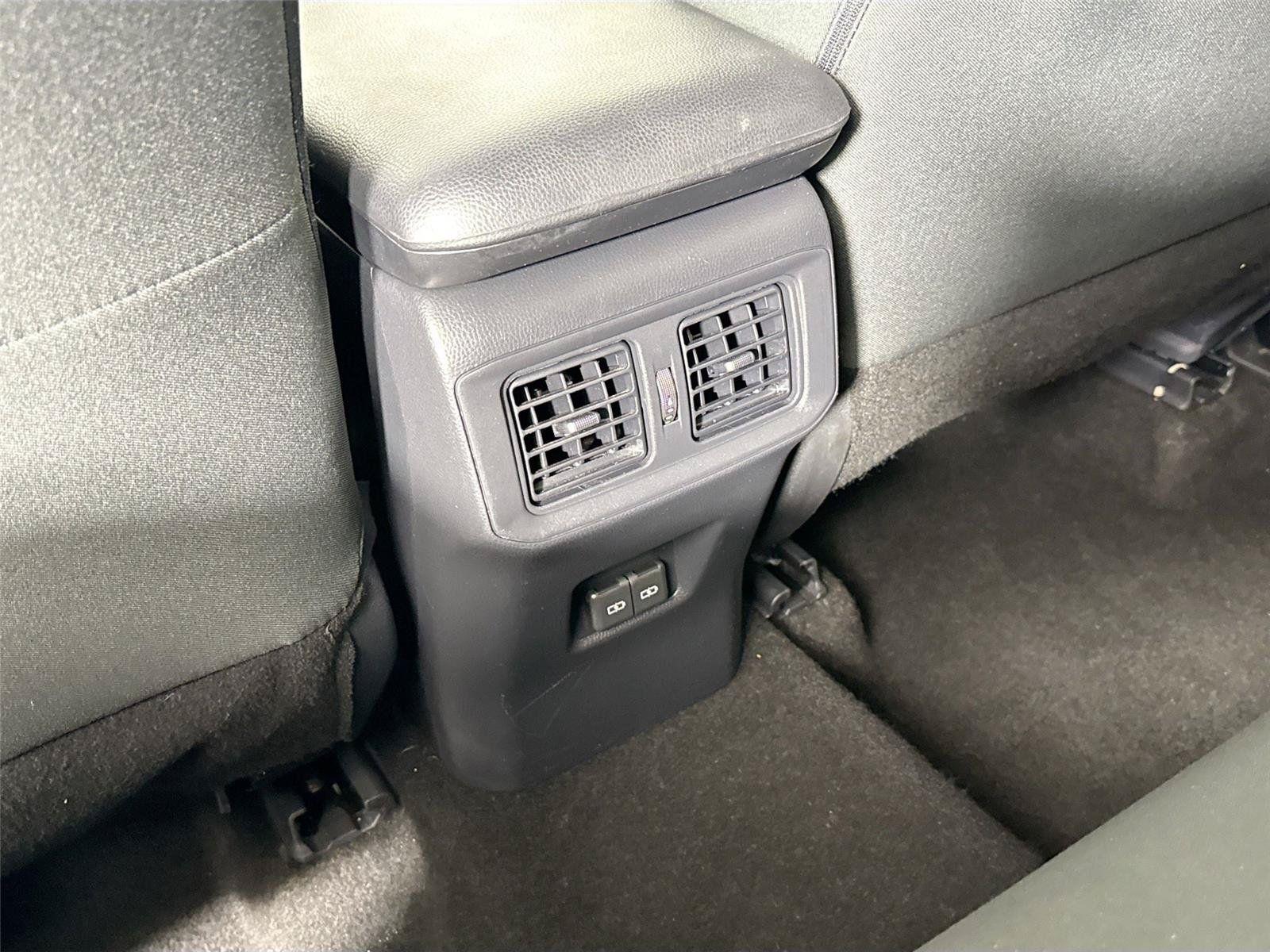 Certified 2025 Toyota RAV4 XLE FWD image 35