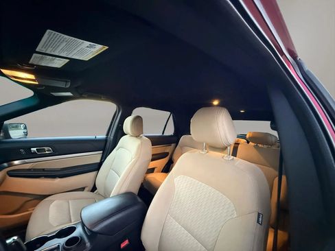 Used 2016 Ford Explorer FWD image 13