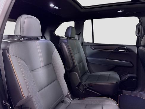 New 2026 GMC Acadia AT4 w/ Luxury Package AWD/4WD image 29