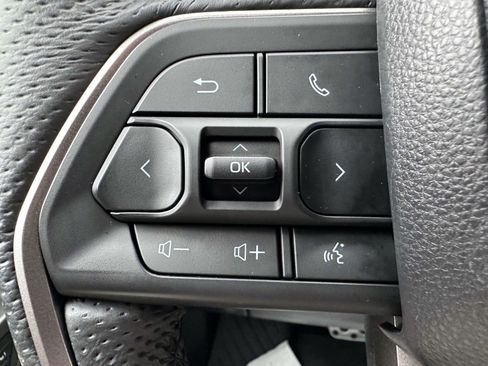 Used 2025 Toyota Tundra Limited w/ TRD Off-Road Package AWD/4WD image 17