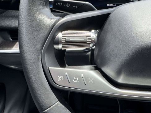Used 2025 Lucid Air Pure RWD image 29