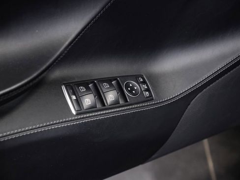 Used 2019 Tesla Model S Long Range image 41