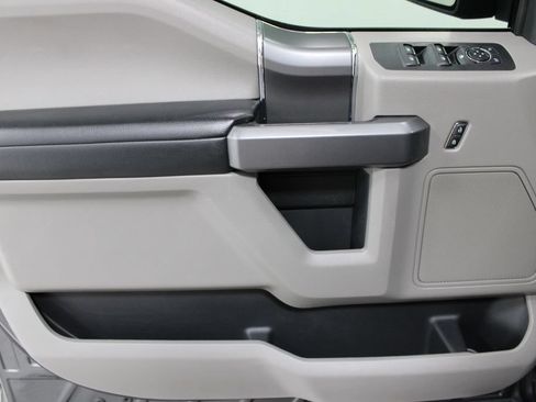 Used 2020 Ford F150 XLT w/ Equipment Group 302A Luxury AWD/4WD image 26