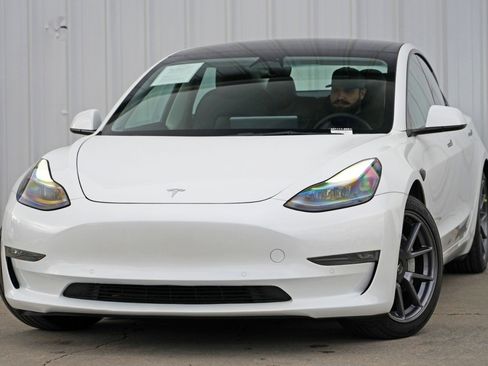 Used 2022 Tesla Model 3 Long Range image 3