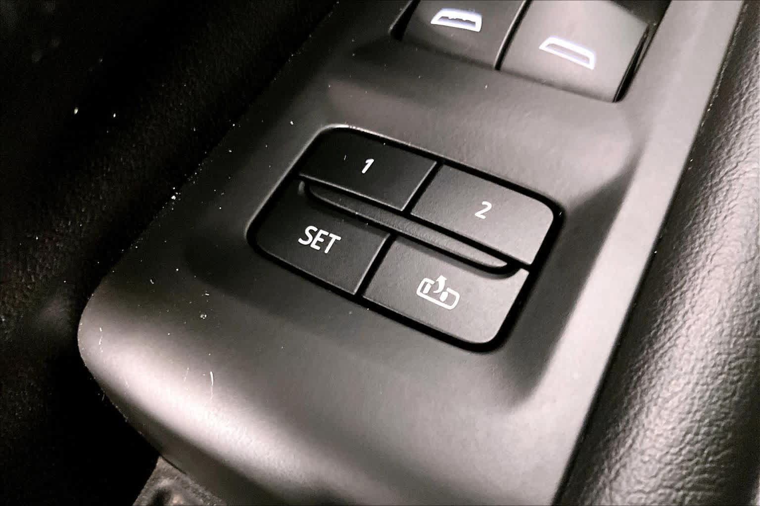 Certified 2023 GMC Yukon AT4 AWD/4WD image 34