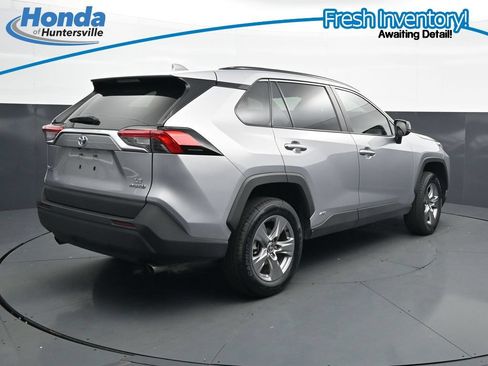Used 2024 Toyota RAV4 LE AWD/4WD image 10