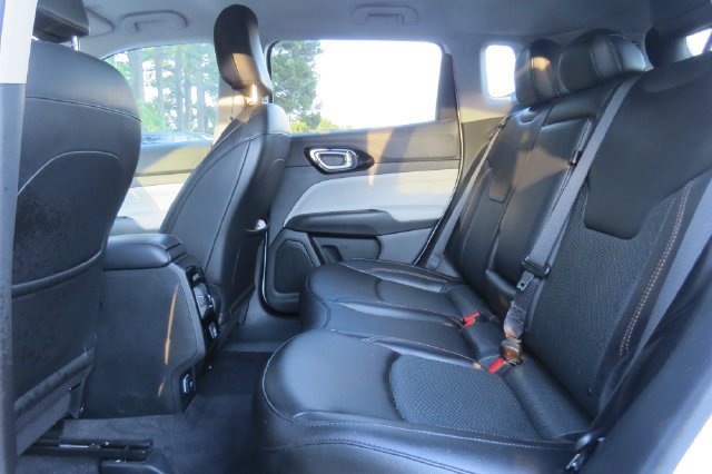 Used 2022 Jeep Compass Limited AWD/4WD image 12