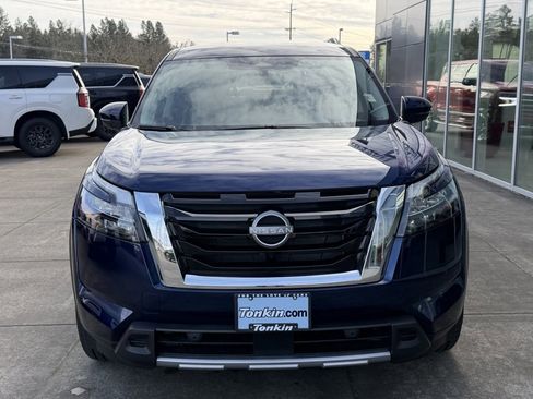 New 2025 Nissan Pathfinder SL w/ Cargo Package image 3