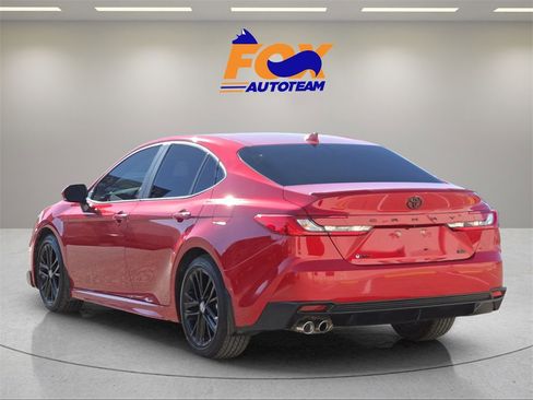 Certified 2025 Toyota Camry SE image 3