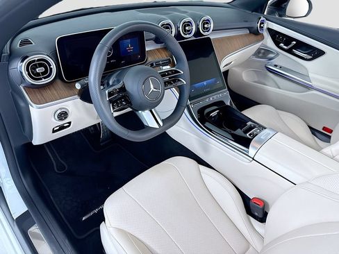 Certified 2024 Mercedes-Benz CLE 300 4MATIC Cabriolet image 17