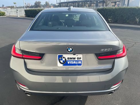 Used 2025 BMW 330i Sedan image 3