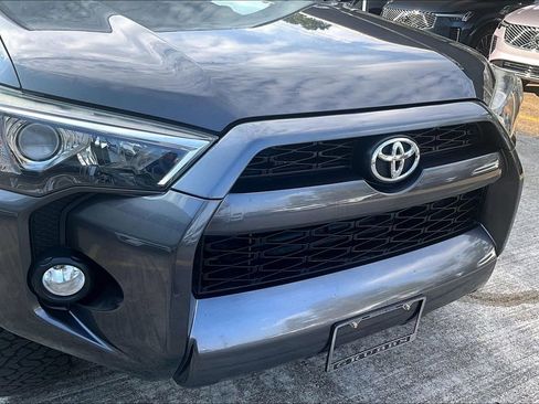 Used 2018 Toyota 4Runner SR5 Premium image 37
