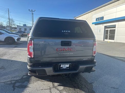 Used 2022 GMC Canyon AT4 image 4