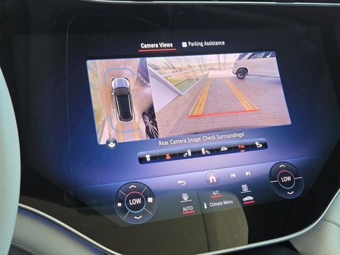 Certified 2023 Mercedes-Benz EQS 580 4MATIC SUV image 31