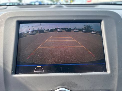 Used 2020 Chevrolet Equinox LS w/ LS Convenience Package AWD/4WD image 23