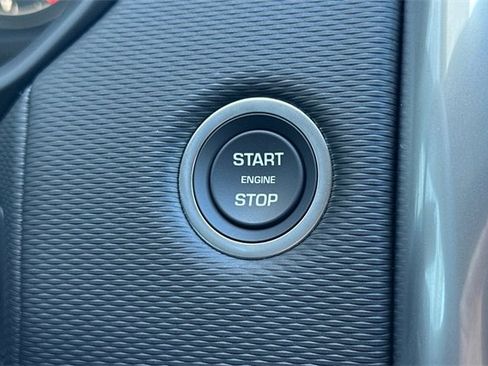 New 2025 Land Rover Discovery Dynamic SE image 22