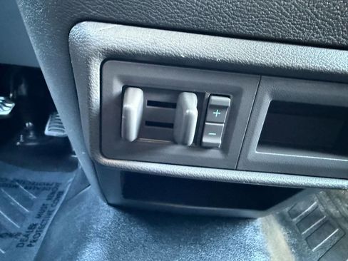 Used 2023 Ford Transit 250 Low Roof AWD image 35