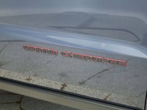 Certified 2021 Jeep Grand Cherokee Trailhawk w/ Trailhawk Luxury Group image 20