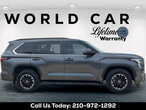 Used 2024 Toyota Sequoia SR5 w/ SR5 Premium Package AWD/4WD image 8