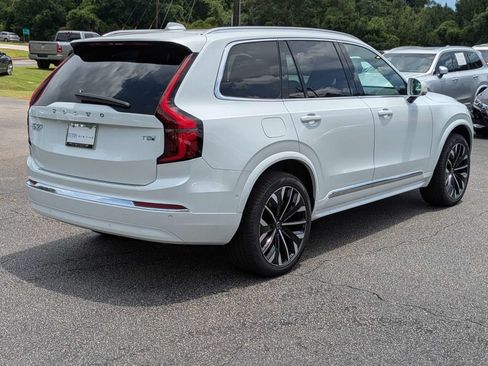 New 2026 Volvo XC90 T8 Plus w/ Protection Package Premier AWD/4WD image 7