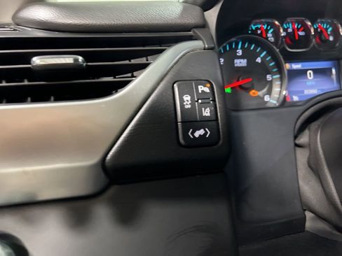 Used 2015 Chevrolet Tahoe LT image 28