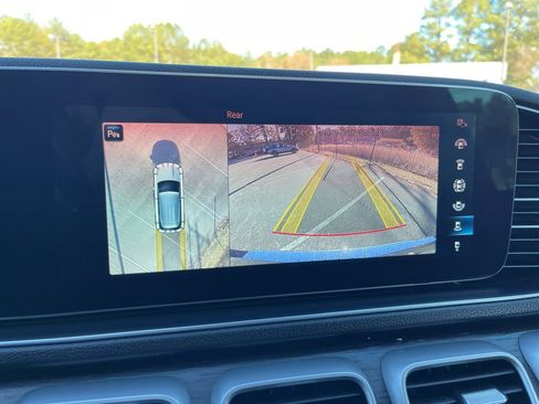 Used 2022 Mercedes-Benz GLE 350 4MATIC image 11