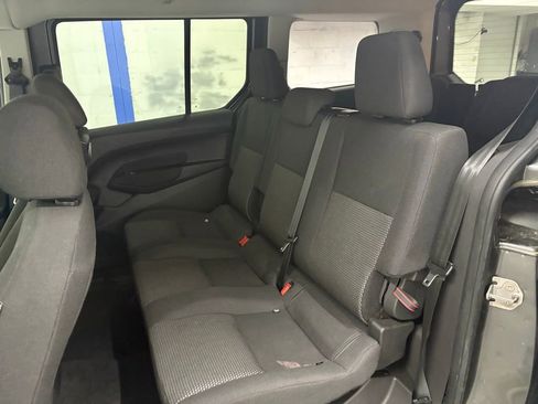 Used 2018 Ford Transit Connect XL image 11
