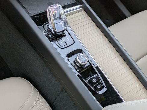 New 2026 Volvo XC60 B5 Plus w/ Climate Package image 13