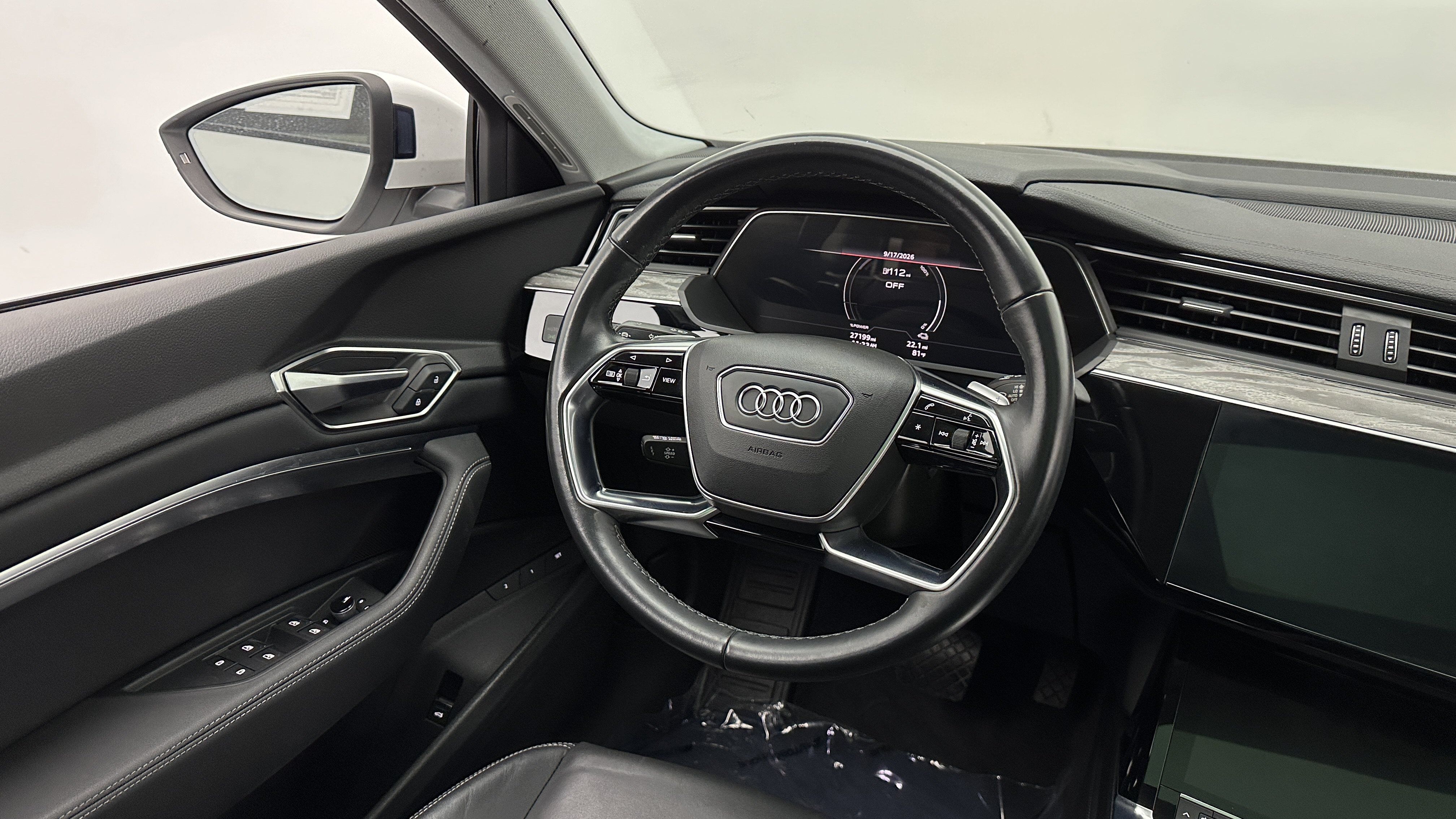 Used 2021 Audi e-tron Premium w/ Black Optic Package AWD/4WD image 31