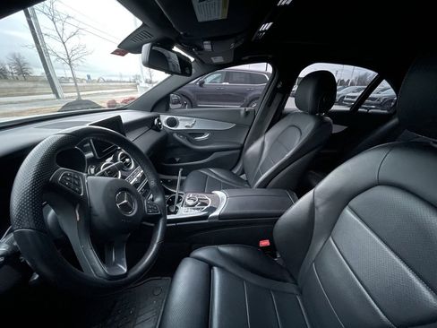 Used 2018 Mercedes-Benz C 300 4MATIC Sedan image 6