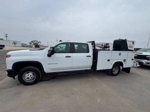 Used 2023 Chevrolet Silverado 3500 W/T w/ WT Fleet Convenience Package AWD/4WD image 4