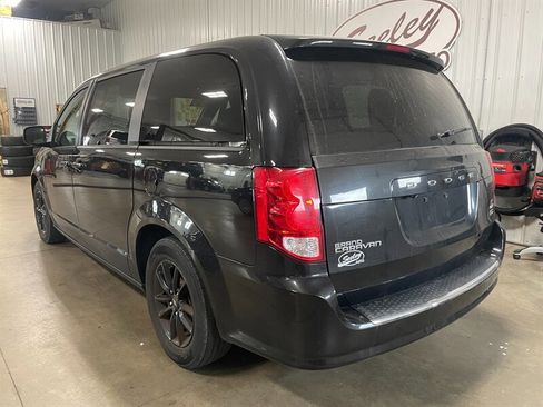 Used 2019 Dodge Grand Caravan GT FWD image 3