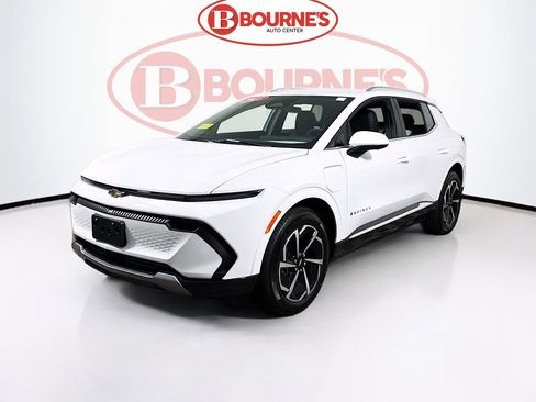 Used 2025 Chevrolet Equinox EV LT image 5