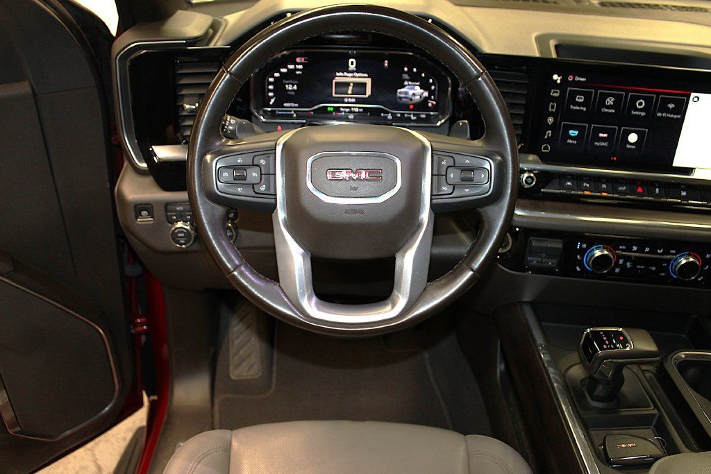 Used 2024 GMC Sierra 1500 SLT w/ SLT Premium Plus Package AWD/4WD image 10