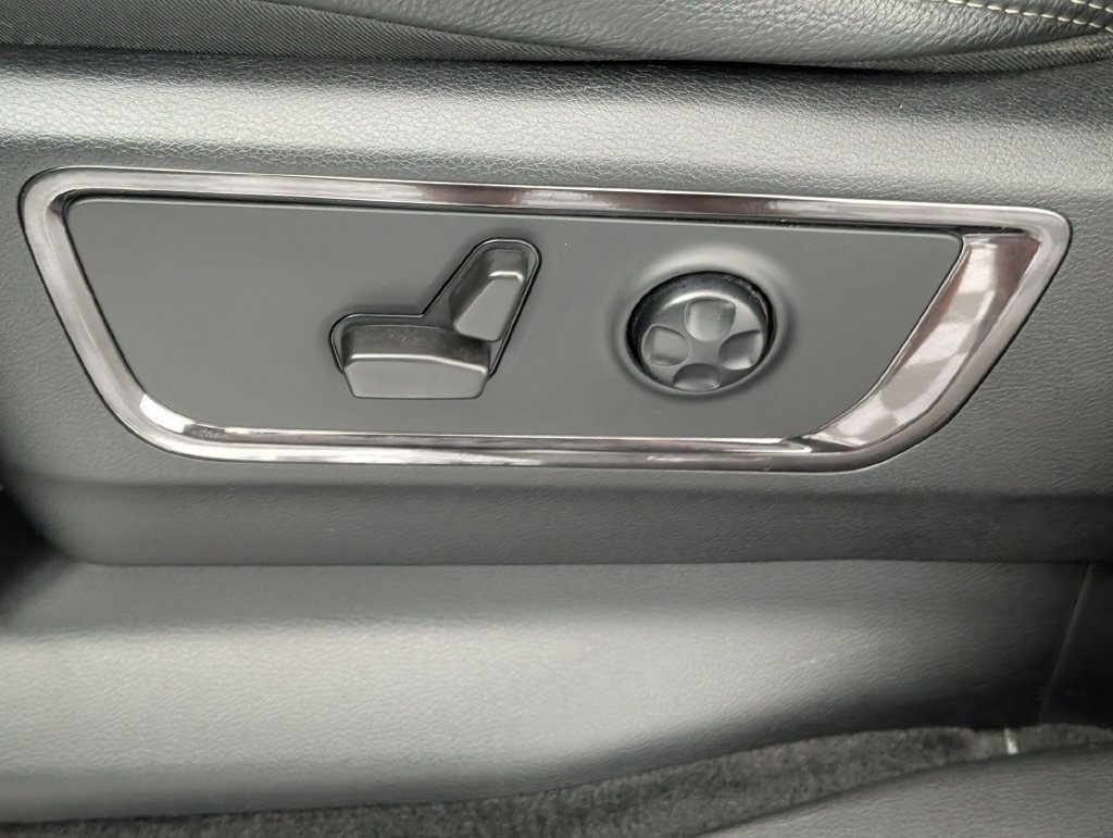 Used 2022 RAM 1500 Limited AWD/4WD image 15