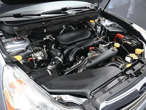 Used 2012 Subaru Outback 2.5i AWD/4WD image 42