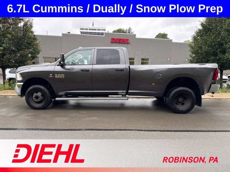 Used 2018 RAM 3500 Tradesman w/ Chrome Appearance Group AWD/4WD image 4