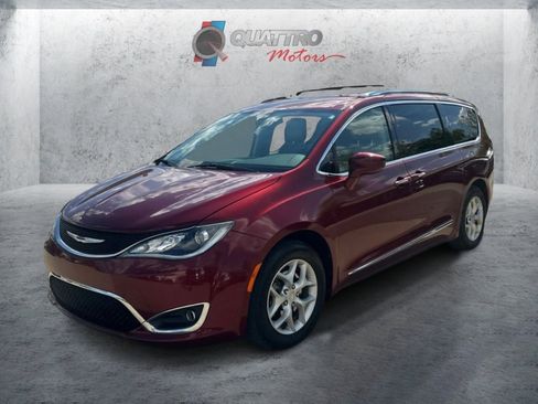 Used 2018 Chrysler Pacifica Touring-L Plus w/ Tire & Wheel Group FWD image 1