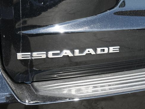 Used 2023 Cadillac Escalade ESV Sport Platinum AWD/4WD image 23